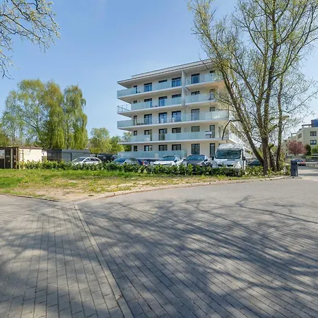 Apartment Elegant With Parking In By Renters Prestige